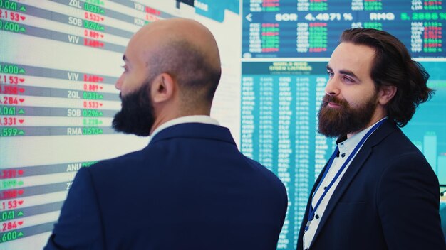 casinoilucki-online.com